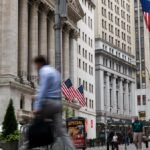 Oil prices jump on Mideast war, stock markets diverge