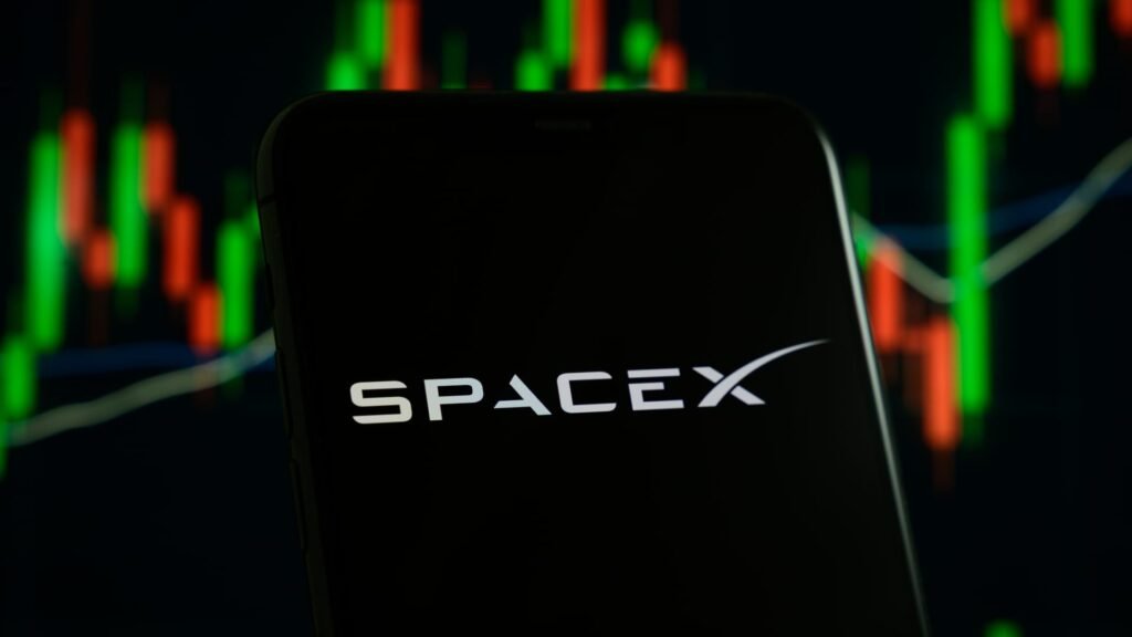 SpaceX stock sinks for a second-straight day, nearing $135 IPO price