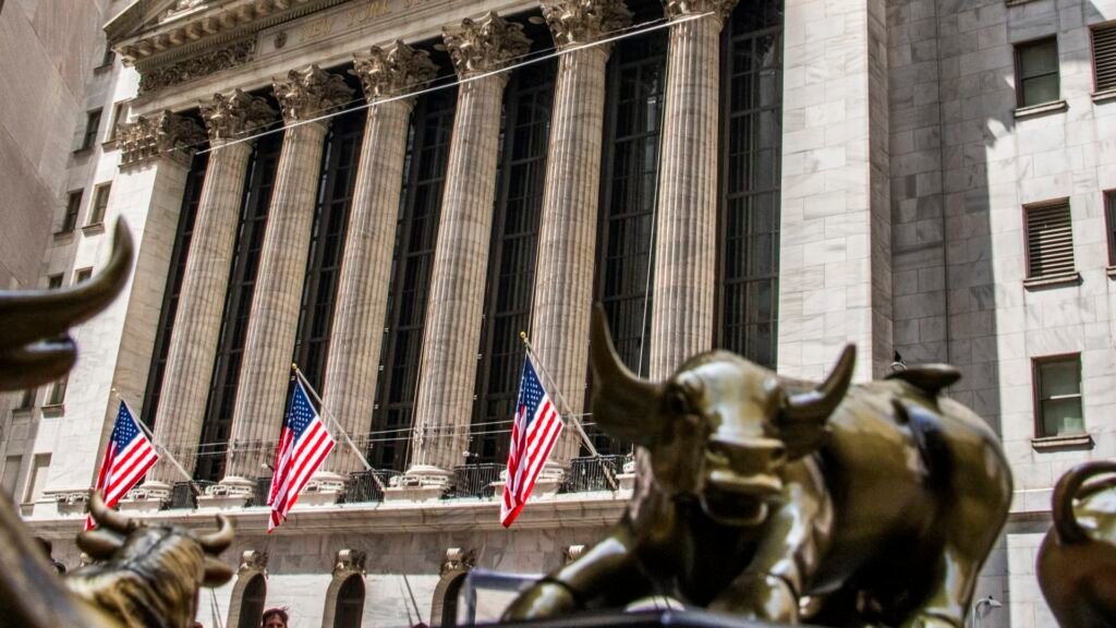 Stock market gains minted nearly 1 million new millionaires in 2025, new UBS report says