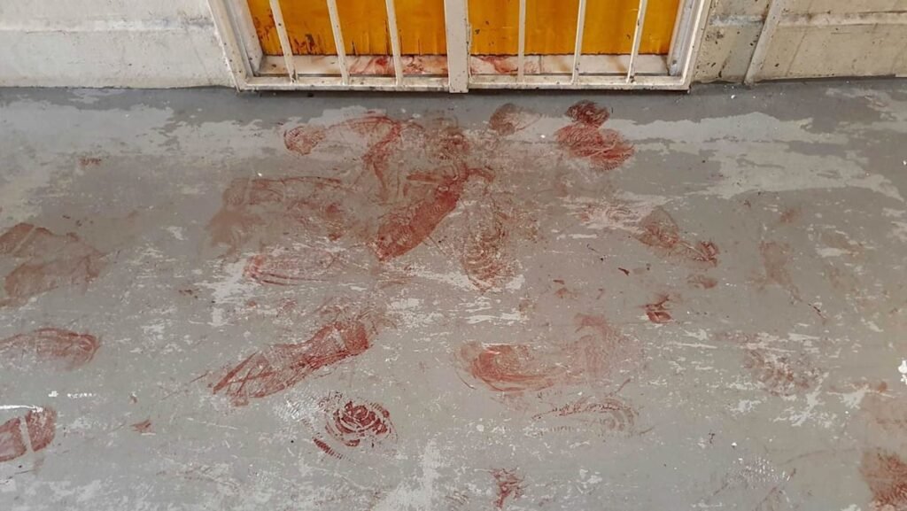 Man poured boiling oil on roommate and stabbed him to death, gets life imprisonment
