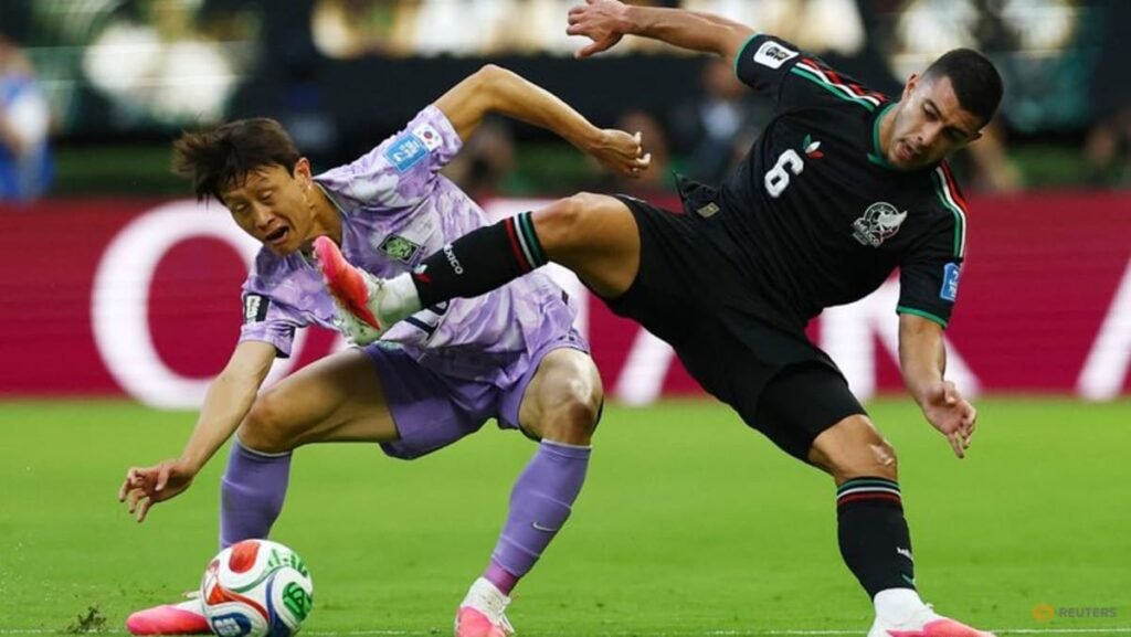 Jimenez and Lira return for Mexico against Ecuador