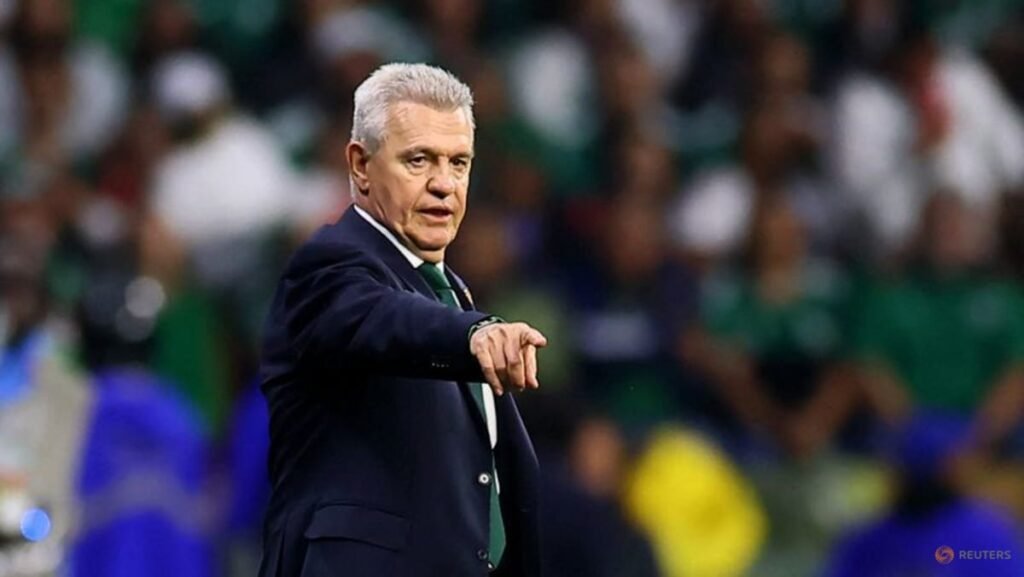 Mexico coach Aguirre emphasizes connection with fans as driving force for victory