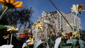 Russia bombards Kyiv in deadliest strike this year, killing at least 27 people