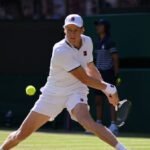 Sinner breezes past Brooksby for place in Wimbledon fourth round
