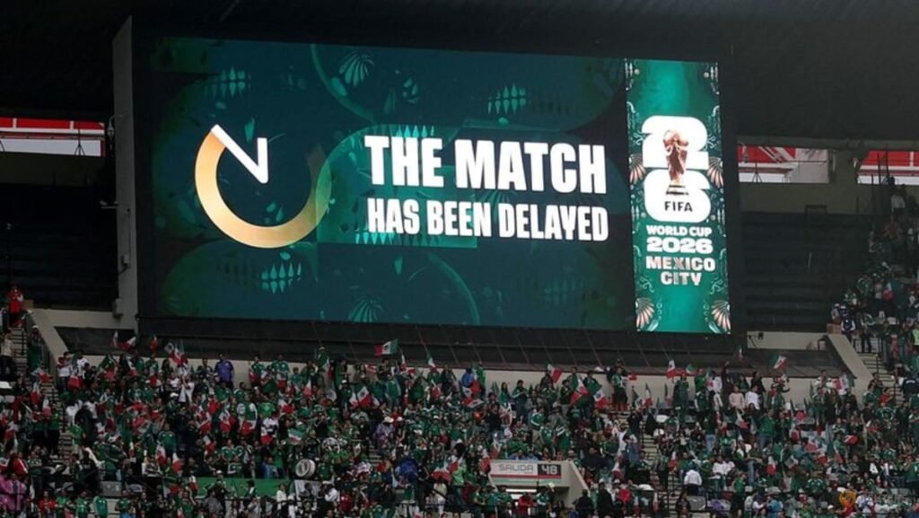 Mexico-England World Cup match delayed one hour due to storms