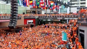 From Algerian fervour to Oranje march, World Cup transforms Kansas City