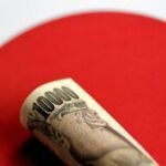Yen heads for biggest weekly drop since May despite Tokyo’s support pledges
