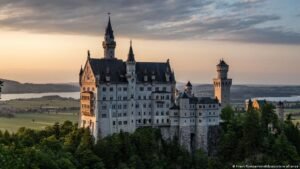 Germany news: Neuschwanstein killer fights extradition to US
