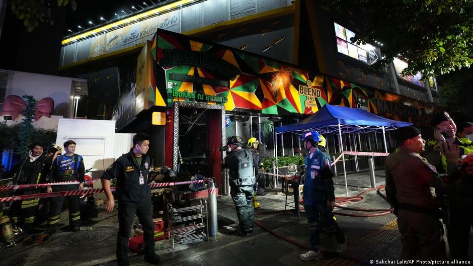 Thailand: Bangkok bar fire leaves dozens dead