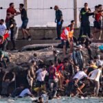 Ceuta: Spain scrambles after thousands breach exclave border