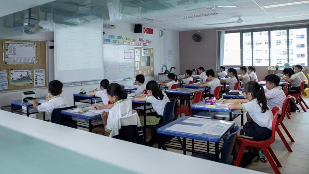 2027 school year to start on Jan 4 and end on Nov 19