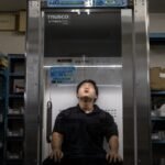 Cool Japan: Human fridge chills workers in extreme heat