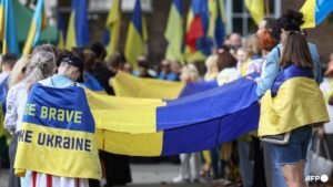 Far from home, Ukrainians abroad mark 35 years of independence as war with Russia drags on