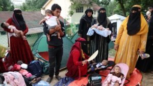 Malaysia says will not repatriate Myanmar refugees if lives are at risk