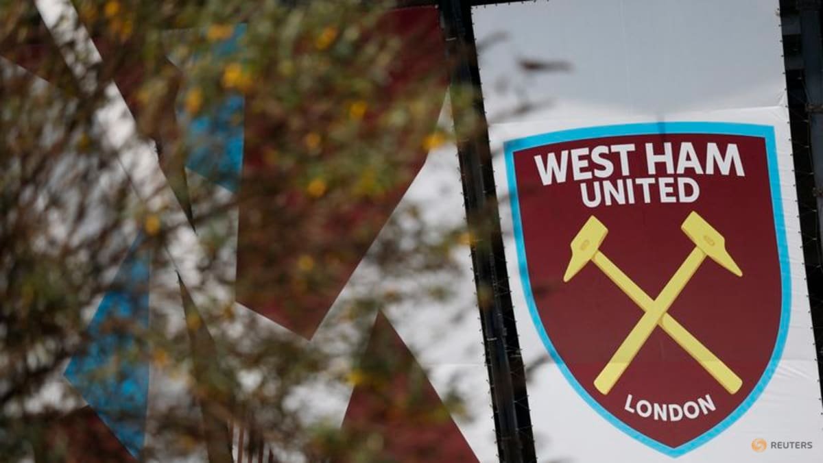 Consortium led by Staveley and others to buy Gold family’s stakes in West Ham