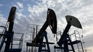 Oil gains as investors cautious over Iran-Oman talk progress