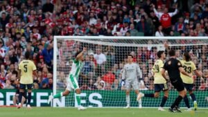 Arsenal players fuming after Betis defeat, says Arteta