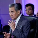 China considering summit with Seoul in November, South Korean foreign ministry says