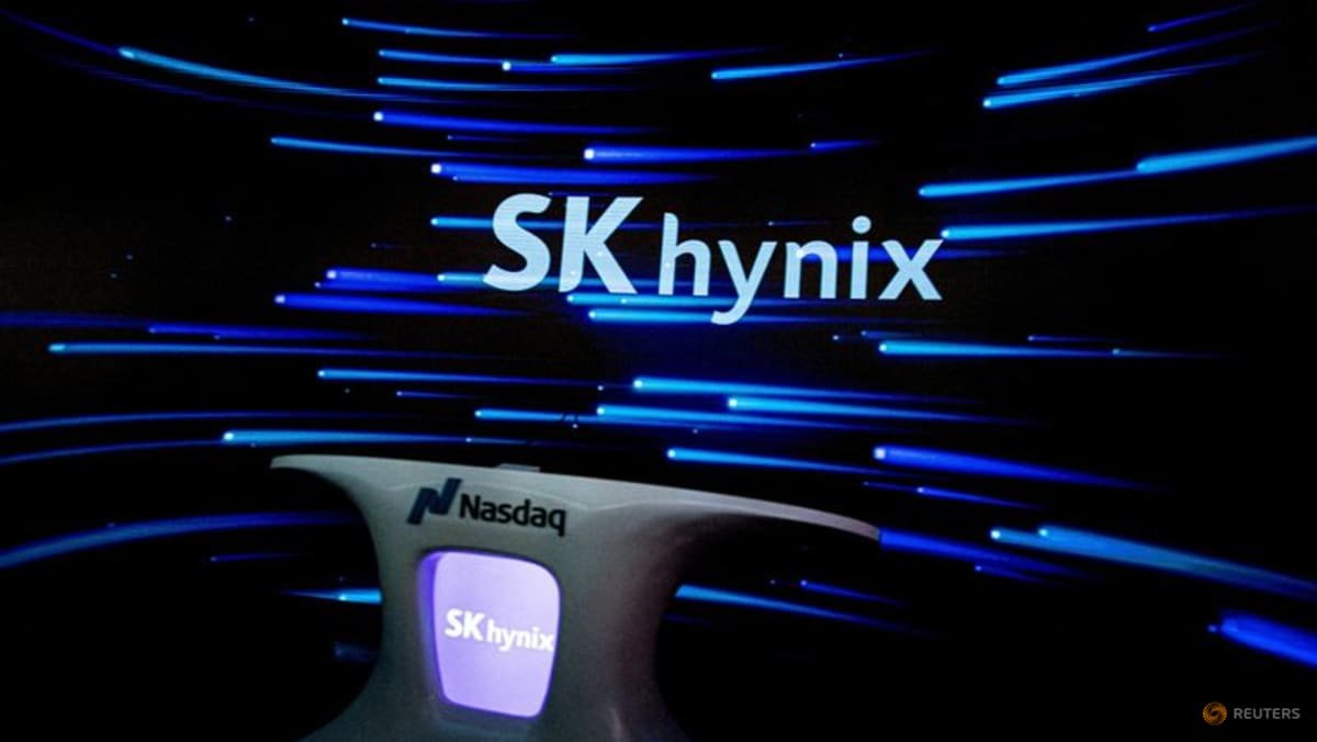 SK Hynix to pay 60% of employee bonuses in company stock under preliminary deal, says source