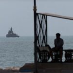 Oil rises as US, Iran resume military attacks