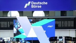 Bond markets face fresh selling as oil prices jump, stocks cautious