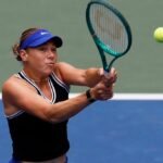 Anisimova cruises to birthday win at US Open
