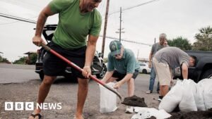 Storm Lala: Hawaii braces for potential first direct hit by a hurricane in 34 years