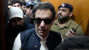Pakistan government to challenge ex-PM Khan hospital move