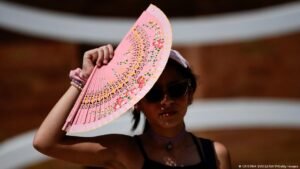 More women die in heatwaves, but biology ‘isn’t main cause’