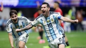 Lionel Messi announces international retirement