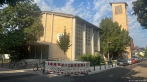 When German Catholics and Protestants share a church