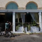 Moscow restaurant bombing kills at least three people