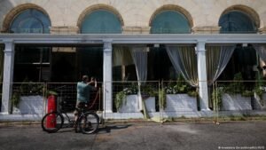 Moscow restaurant bombing kills at least three people