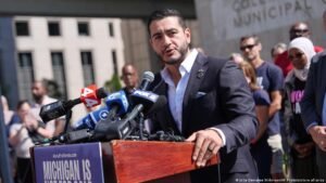 US: Abdul El-Sayed wins contentious Michigan Senate primary