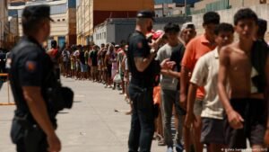 Ceuta: Spain sets up border controls on travelers from Italy
