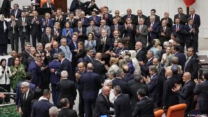 Turkey MPs back historic law on reintegrating PKK militants