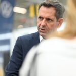 Germany news: State premier visits VW for crisis talks