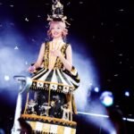 Singer Angela Chang briefly stops concert for medical treatment, returns to finish show