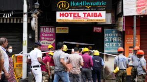 Fire in a building housing several hotels in eastern India kills 9 and injures 6