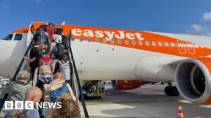 EasyJet agrees to £5.7bn takeover by US firm
