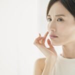 Does having dry skin make you look older? What dermatologists say