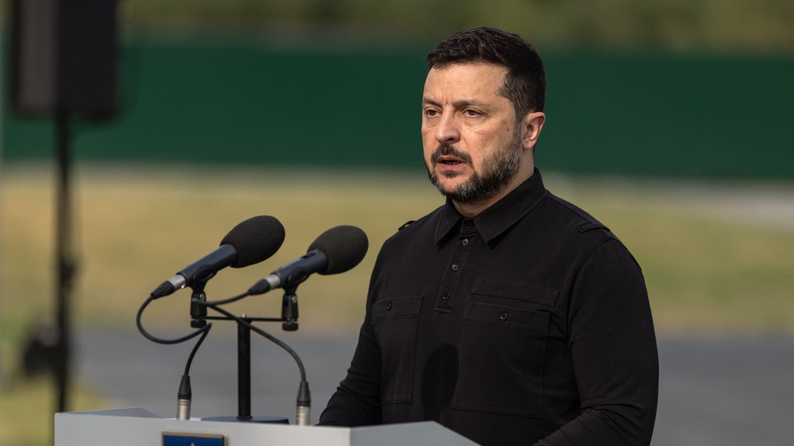 Zelenskyy says airlines should avoid Russian airspace as Ukraine expands drone operations
