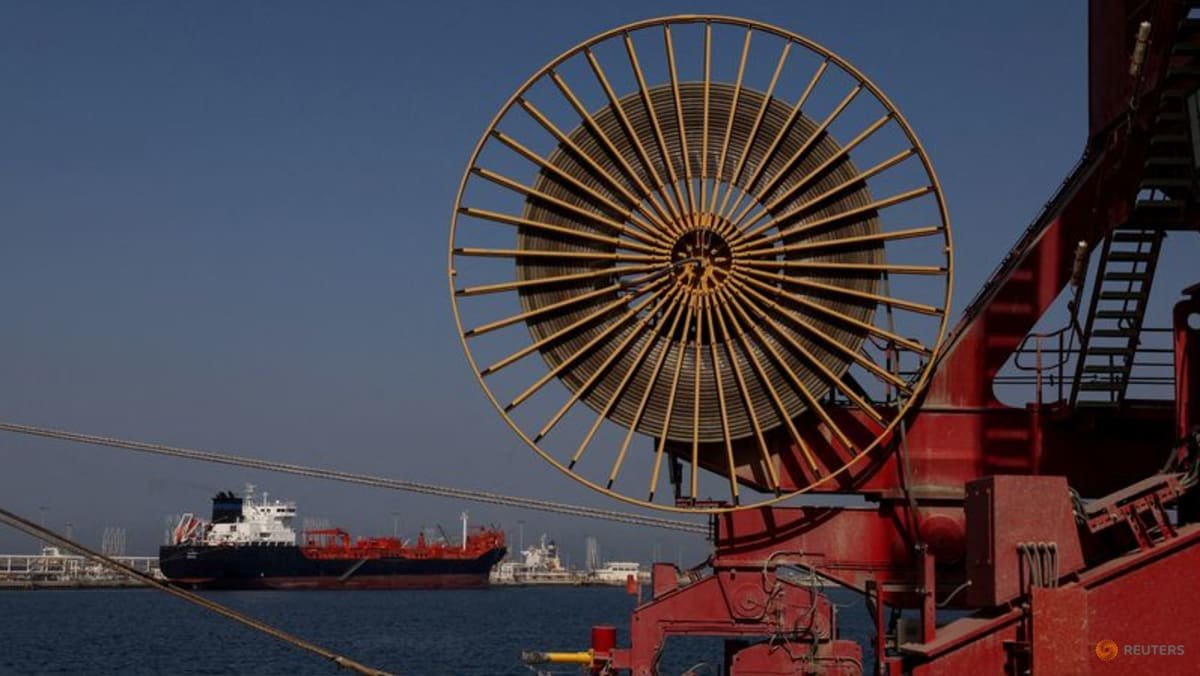 Oil prices settle up more than US$4 a barrel on renewed US-Iran fighting