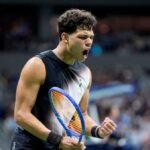 Shelton advances at US Open after shaky start against Griekspoor
