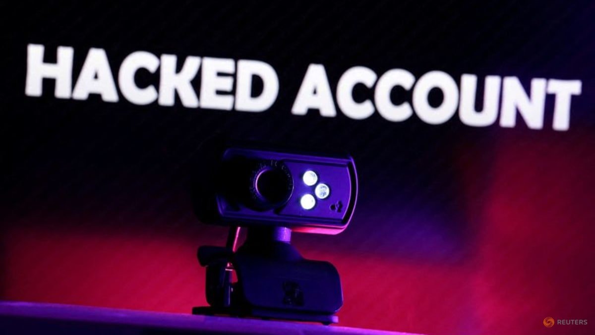 Dropbox says about 5,000 accounts compromised in August hack