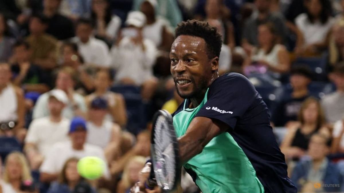 Birthday boy Monfils beats Vallejo in first round of his last US Open