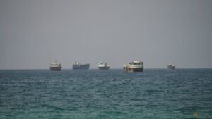 Iran and US hit tankers in biggest wave of attacks on shipping since war began