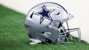 NFL-Cowboys most valuable team for 20th year in a row, Forbes list shows
