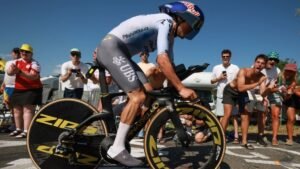 Pidcock to lead strong British team at worlds, eyeing double