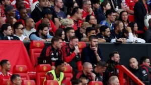 Pressure mounts on Carrick as Man United seek to halt slide at Fulham